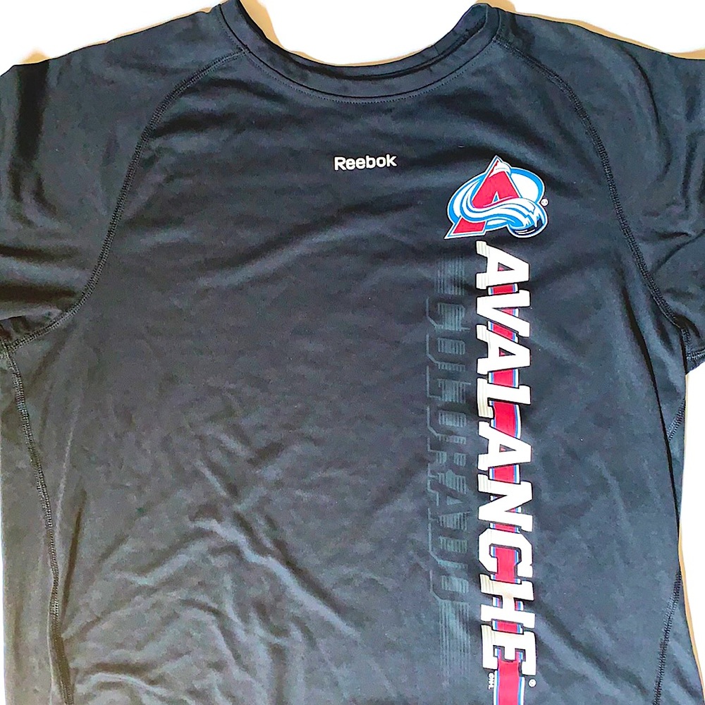 Reebok Avalanche Athletic Apparel